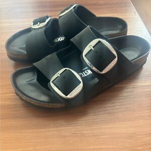 Birkenstock Arizona big-buckle sandals black